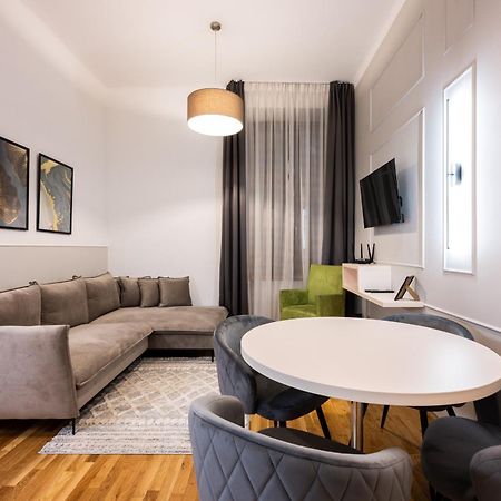 On/Set Aparthotel Krasków Εξωτερικό φωτογραφία