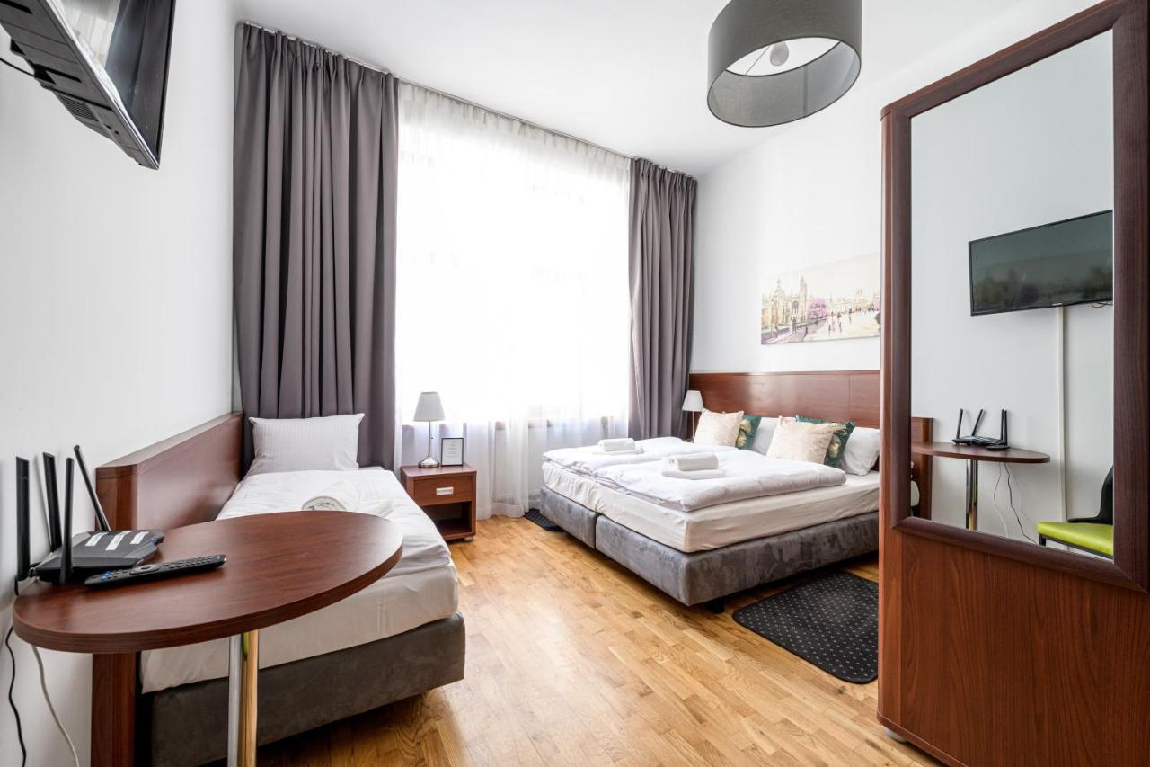On/Set Aparthotel Krasków Εξωτερικό φωτογραφία