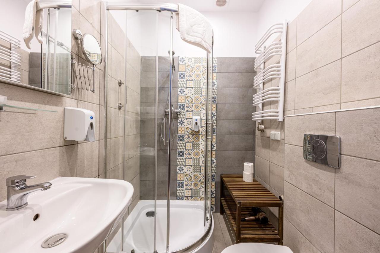 On/Set Aparthotel Krasków Εξωτερικό φωτογραφία