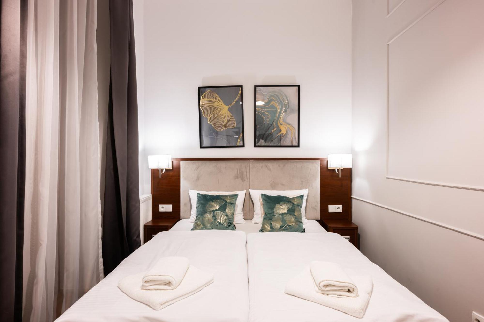 On/Set Aparthotel Krasków Εξωτερικό φωτογραφία
